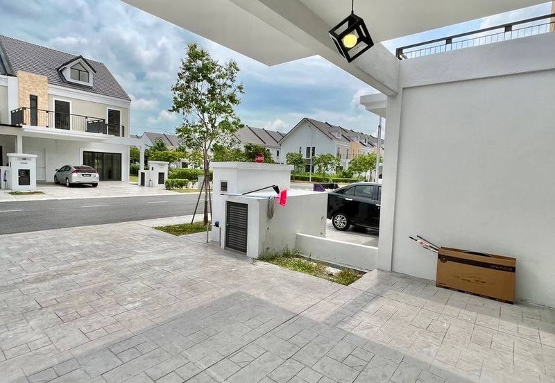 Monet Springtime @ Sunsuria City