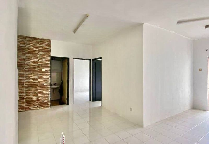 Vista Pinggiran, Taman Pinggiran Putra