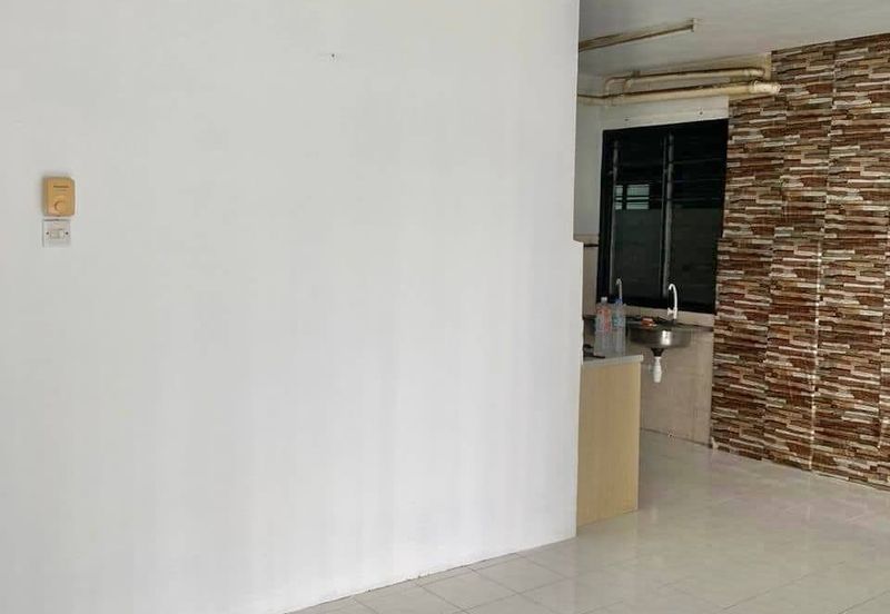 Vista Pinggiran, Taman Pinggiran Putra