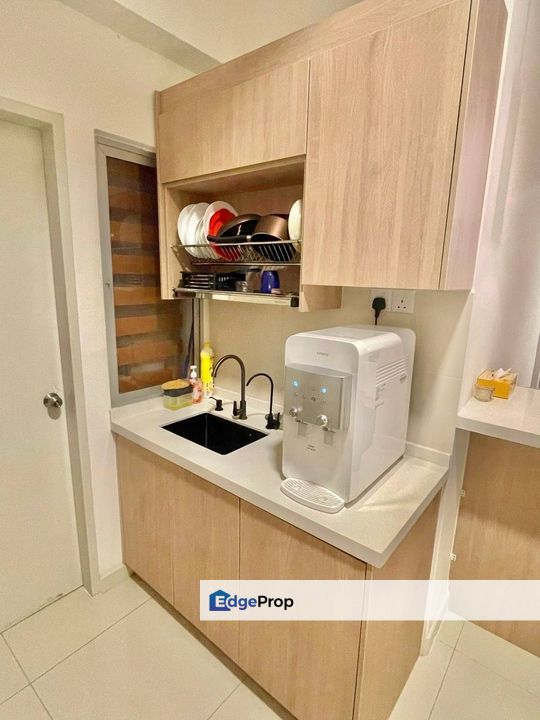 CORNER UNIT Savanna Executive Suites Southville City, Bangi Selangor FOR SALE, Selangor, Bangi