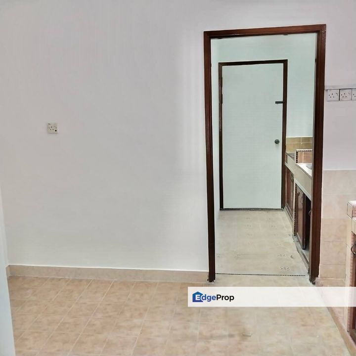 FREEHOLD Segar Apartment Taman Bukit Segar Cheras Kuala Lumpur FOR SALE, Kuala Lumpur, Cheras