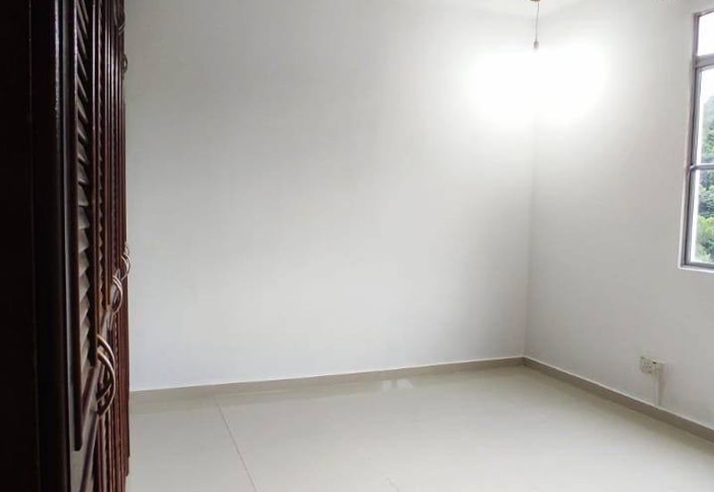 Pangsapuri Kristal (Crystal Tower), Taman Bukit Indah