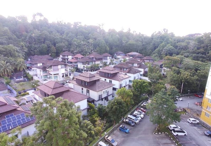 Pangsapuri Kristal (Crystal Tower), Taman Bukit Indah