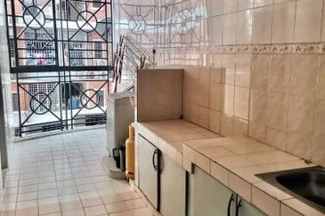 Putra Indah Condominium