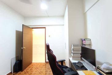 Danau Idaman Condominium