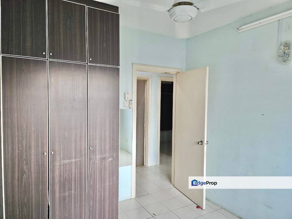 FURNISHED Vistaria Apartment Taman Puchong Perdana Selangor FOR SALE, Selangor, Puchong
