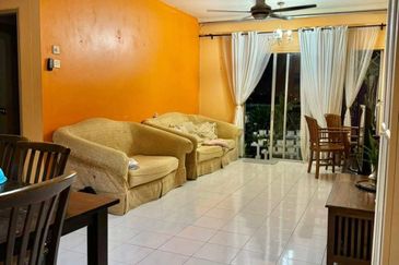 Kondominium Tiara Intan, Taman Bukit Indah