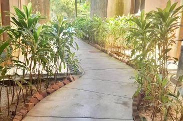 Kondominium Tiara Intan, Taman Bukit Indah