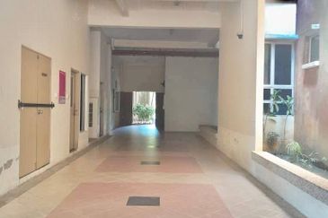 Kondominium Tiara Intan, Taman Bukit Indah