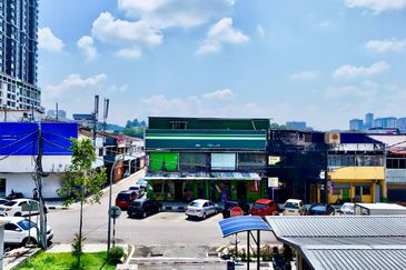 Bandar Tun Razak Business Centre