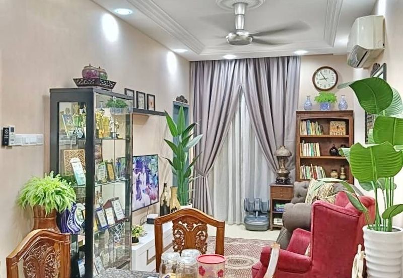 PR1MA Lakefront Homes