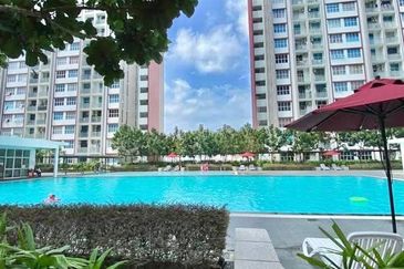 PR1MA Lakefront Homes