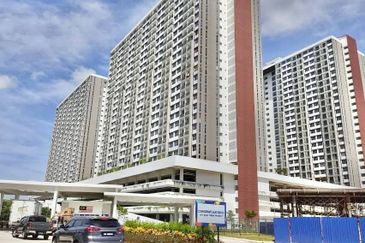 PR1MA Lakefront Homes