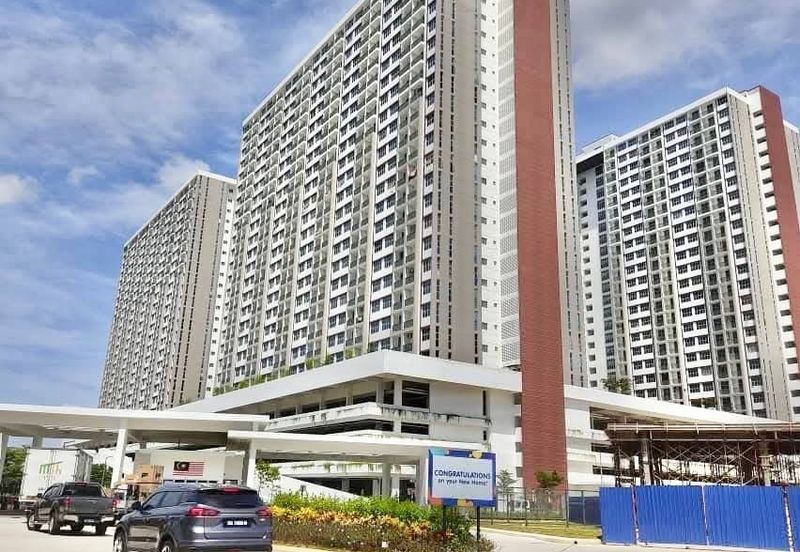 PR1MA Lakefront Homes