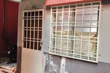 Rumah Pangsa Impian, Bandar Saujana Putra