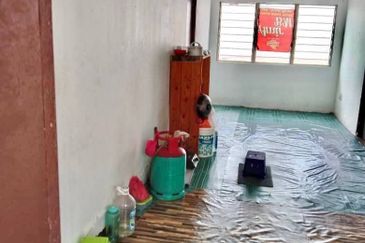 Rumah Pangsa Impian, Bandar Saujana Putra