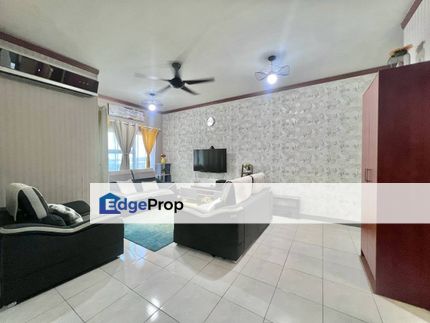 NEAR LRT CORNER UNIT Desa Impiana Condo Puchong Selangor FOR SALE, Selangor, Puchong