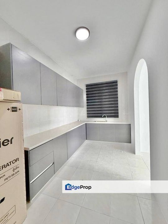 FREEHOLD Residensi Idaman Abadi Persiaran Tropica Heights Kajang 2 FOR SALE, Selangor, Kajang