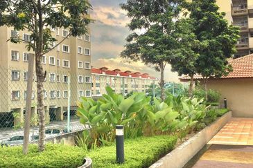 Putra Suria Residency Apartment