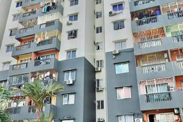 Sri Raya Apartments