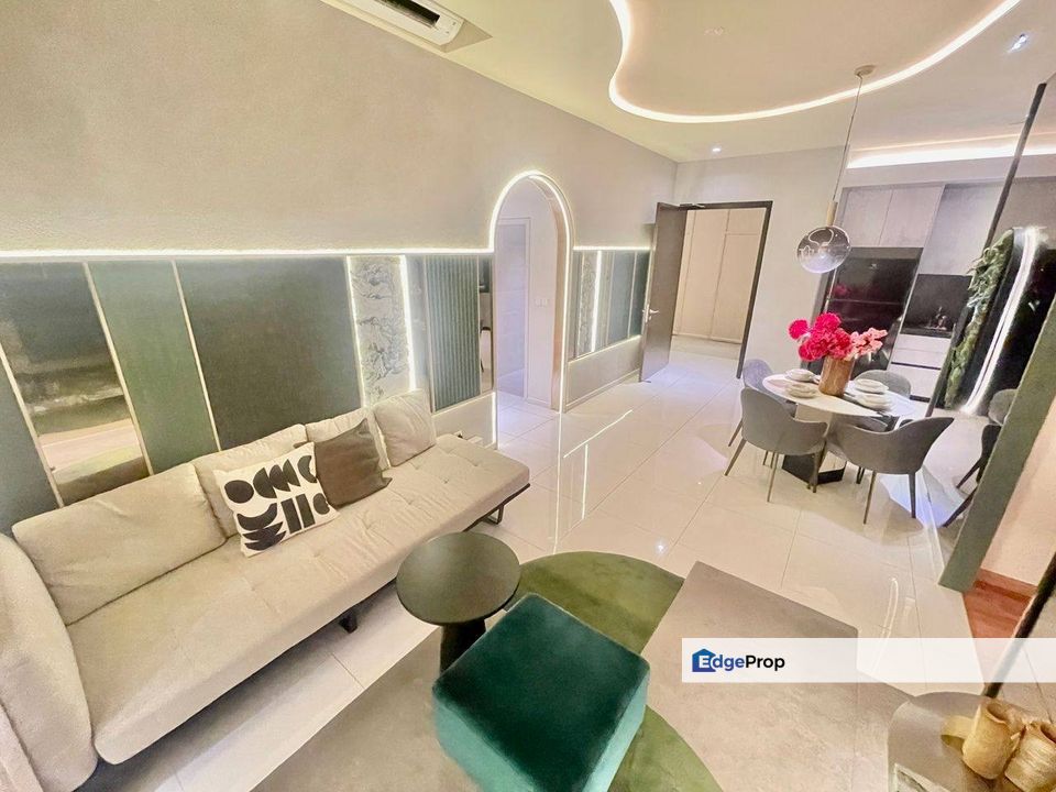 QUAVER RESIDENCE Trendy Duplexes and Serviced Suites in the heart of KL CITY, Selangor, Seri Kembangan