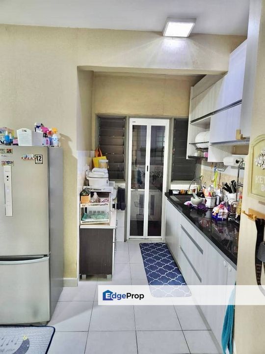 Pangsapuri Suria Permai Bandar Putra Permai Seri Kembangan NEAR LRT END UNIT FOR SALE, Selangor, Puchong South