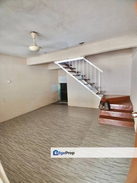 Double Storey Terrace Taman Putra Ampang FACING OPEN FOR SALE, Selangor, Ampang