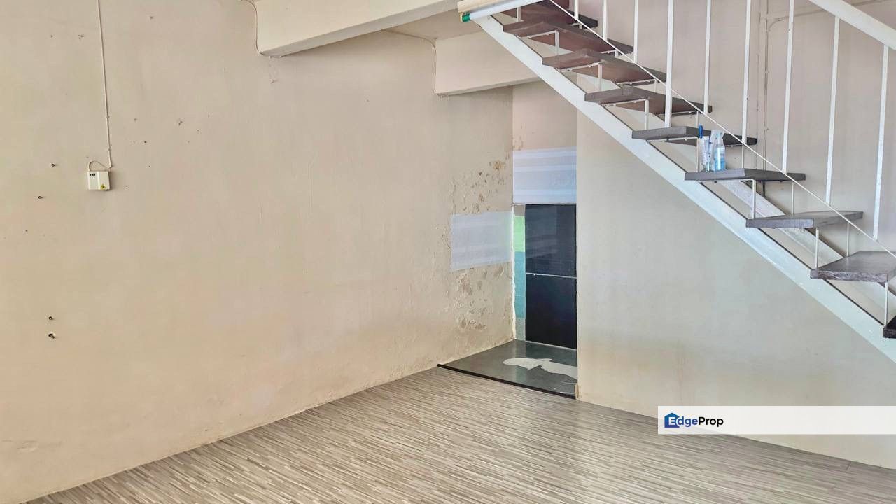 Double Storey Terrace Taman Putra Ampang FACING OPEN FOR SALE, Selangor, Ampang