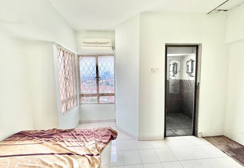 Le Jardine Condominium