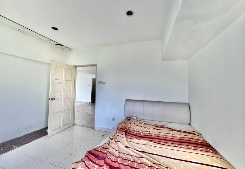 Le Jardine Condominium