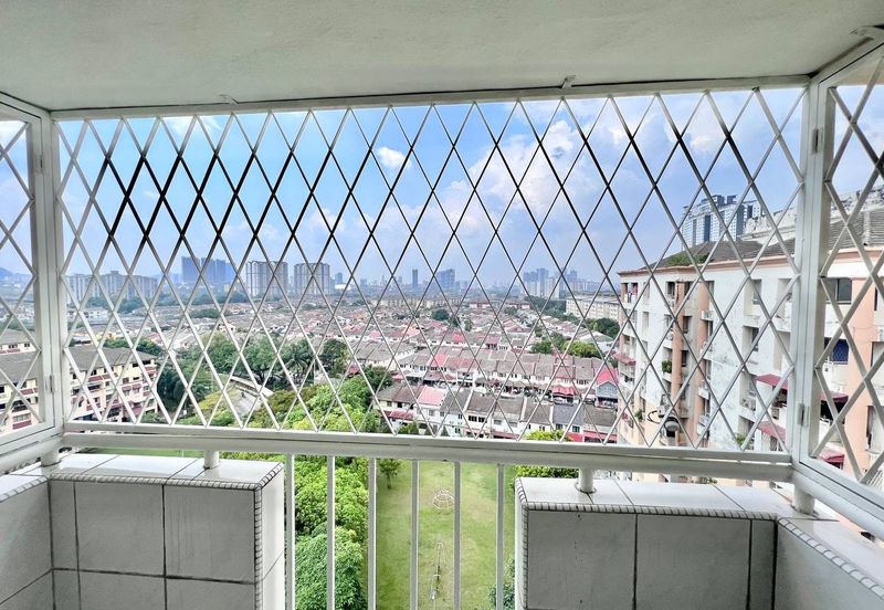 Le Jardine Condominium