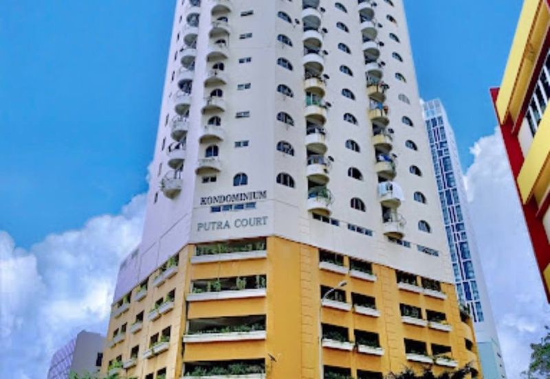 Putra Court