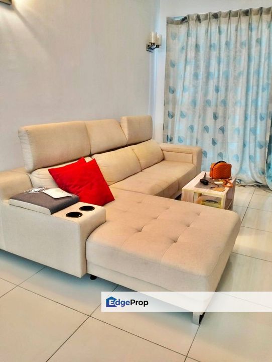 NEAR LRT with 2 CAR PARKS Aurora Residence Condo Puchong, Taman Puchong Prima Selangor FOR SALE, Selangor, Puchong