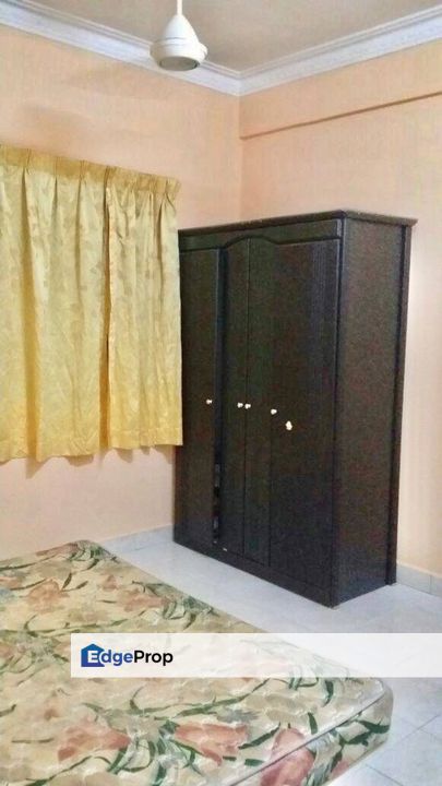 PARTIALLY FURNISHED Sri Gotong Apartment Batu Caves KL FOR SALE, Selangor, Batu Caves 