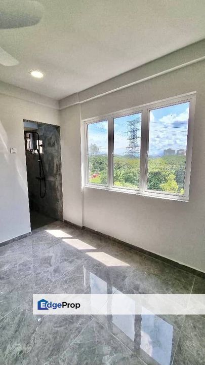 RENOVATED Anggerik Apartment Serdang Lama Seri Kembangan FOR SALE, Selangor, Seri Kembangan