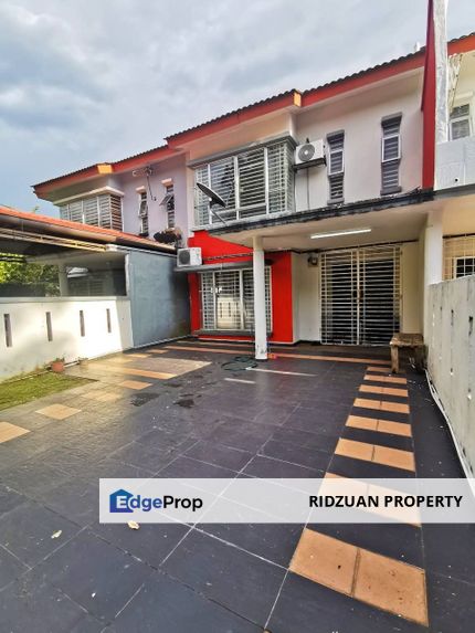 RUMAH CANTIK DI BANDAR TASIK KESUMA DAH SIAP RENOVATE DAN EXTEND FOR SALE , Selangor, Semenyih