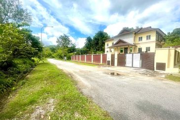 Taman Saujana Utama 3