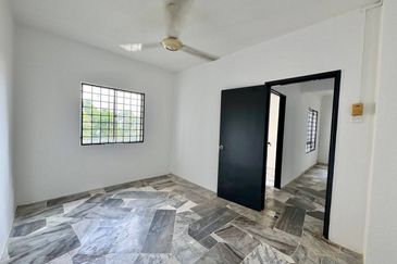 Astana Alam Apartment