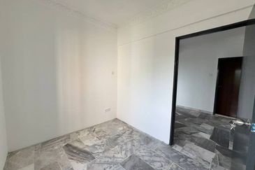 Astana Alam Apartment