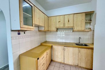 Astana Alam Apartment