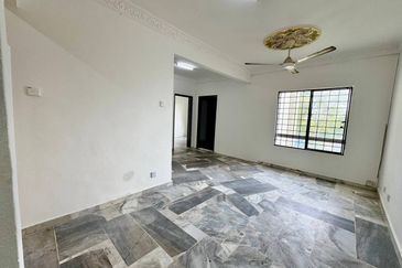 Astana Alam Apartment