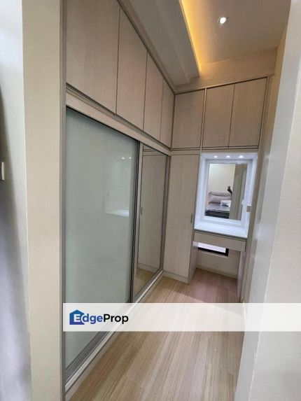 Never Occupied TownHouse With Fully Renovated Crescent Park Bandar Bukit Mahkota Kajang FOR SALE , Selangor, Bangi
