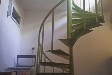 Taman Lembah Keramat AU5