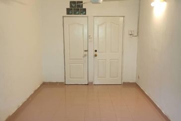 Taman Lembah Keramat AU5