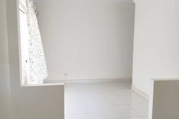 Taman Lembah Keramat AU5