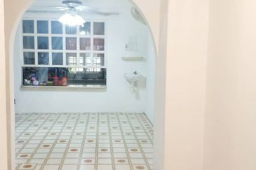 Taman Lembah Keramat AU5