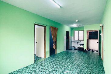 Johan Court Flat @ Alam Perdana