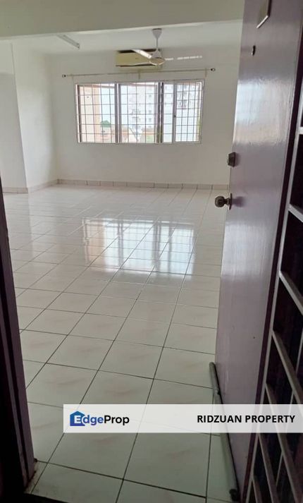 Non Bumi Level 3 Apartment Saujana, Damansara Damai FOR SALE  , Selangor, Damansara Damai