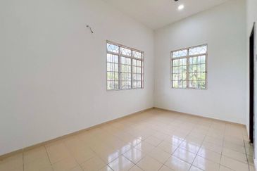 Kampung Sungai Ramal Luar