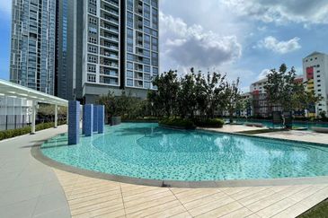 Aurora Tower @ Eco Sky